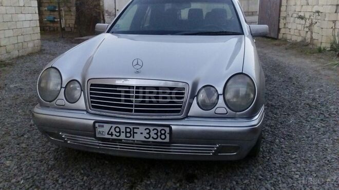 Mercedes E 290 1996, 387,230 km - 2.9 l - Saatlı