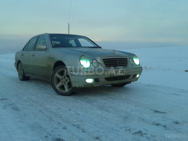 Mercedes E 320 1999, 275,000 km - 3.2 l - Bakı