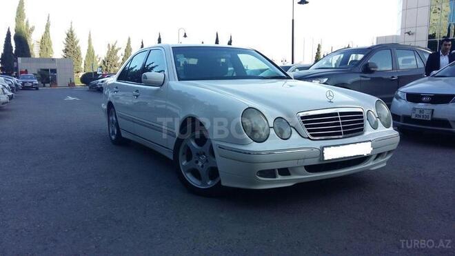 Mercedes E 240 2001, 136,000 km - 2.6 l - Bakı