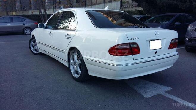Mercedes E 240 2001, 136,000 km - 2.6 l - Bakı