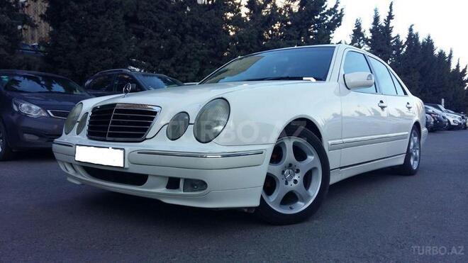 Mercedes E 240 2001, 136,000 km - 2.6 l - Bakı