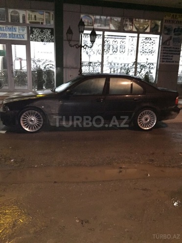 BMW 540 2002, 153,000 km - 4.4 l - Bakı