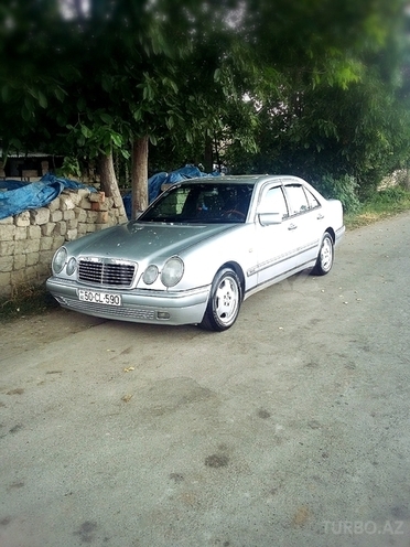 Mercedes E 230 1996, 396,000 km - 2.3 l - Sumqayıt