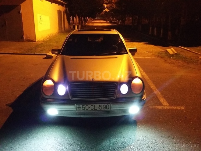 Mercedes E 230 1996, 396,000 km - 2.3 l - Sumqayıt