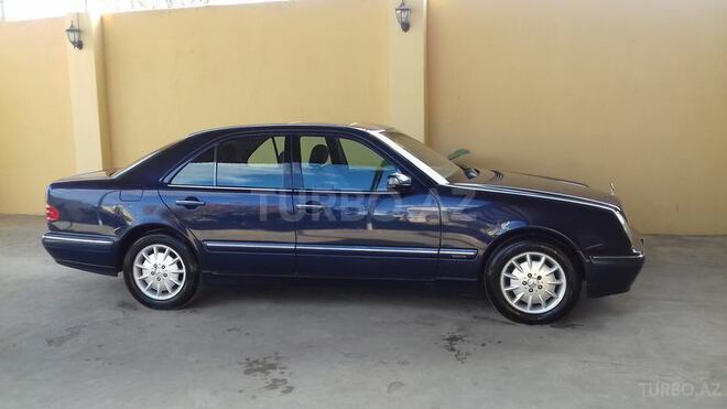Mercedes E 200 2000, 211,554 km - 2.0 l - Bakı