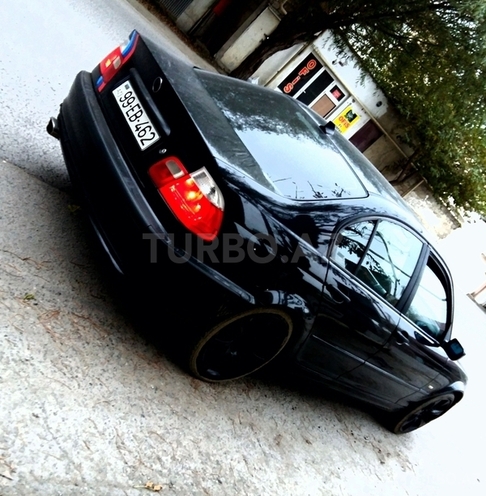 BMW 318 2001, 250,000 km - 1.9 l - Bakı