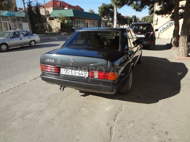 Mercedes 190 1988, 300,000 km - 2.0 l - Bakı