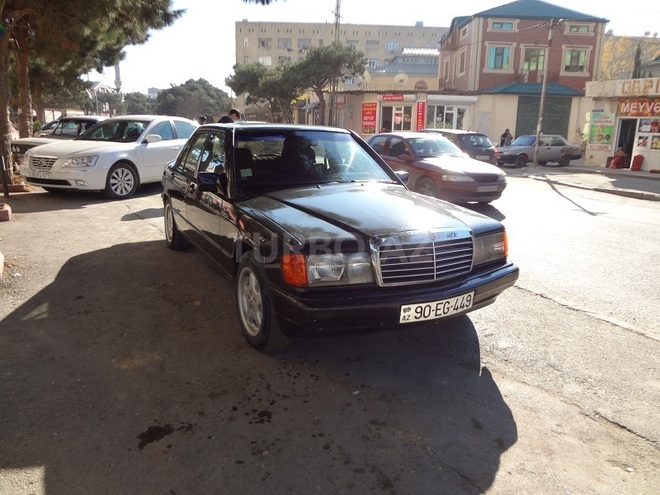 Mercedes 190 1988, 300,000 km - 2.0 l - Bakı