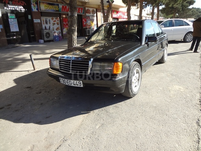 Mercedes 190 1988, 300,000 km - 2.0 l - Bakı