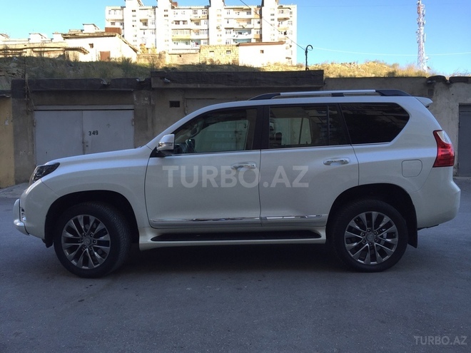 Toyota Prado 2010, 81,000 km - 2.7 l - Bakı