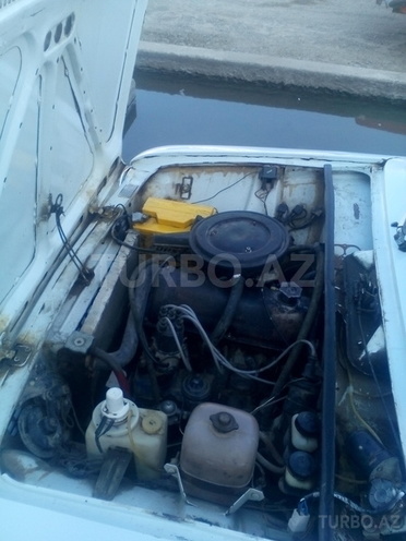 LADA (VAZ) 21011 1981, 180 km - 0.2 l - Salyan
