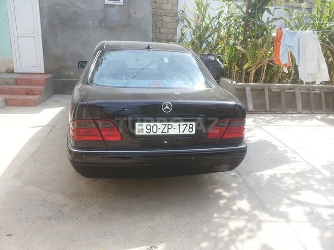 Mercedes E 230 1996, 300,000 km - 2.3 л - Bakı