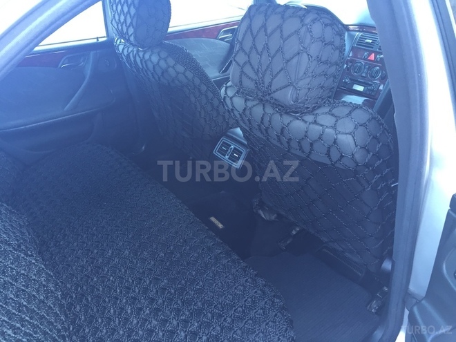 Mercedes E 220 2001, 610,000 km - 2.2 л - Bakı
