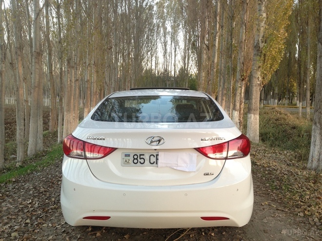 Hyundai Elantra 2013, 82,000 km - 1.8 l - Naxçıvan
