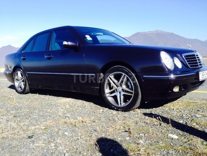 Mercedes E 240 2000, 151,000 km - 2.4 л - Bakı