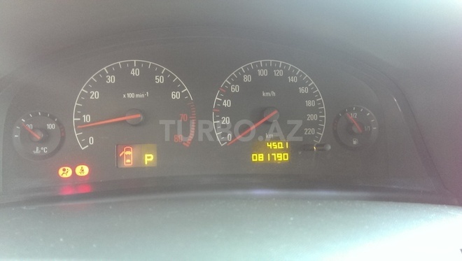 Opel Vectra 2002, 97,670 km - 2.2 l - Bakı