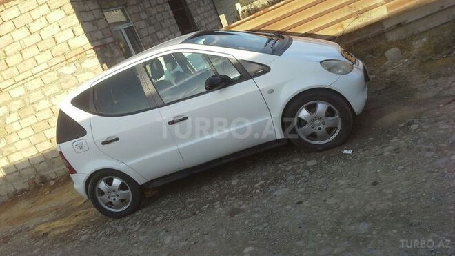 Mercedes A 190 1999, 178,000 km - 1.9 l - Bakı