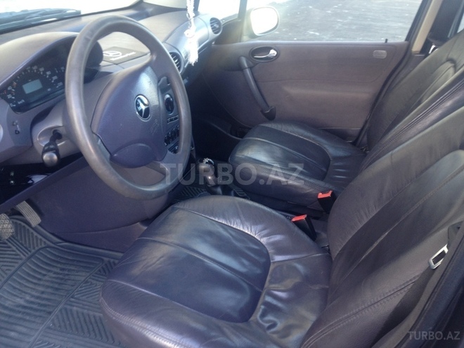 Mercedes A 140 1998, 135,000 km - 1.4 l - Quba