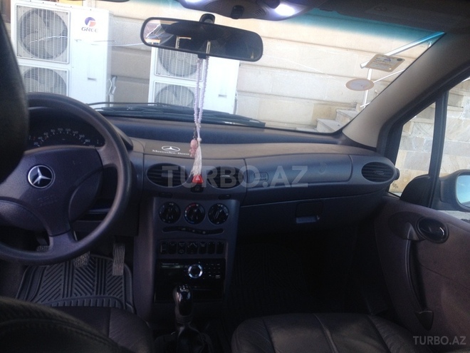 Mercedes A 140 1998, 135,000 km - 1.4 l - Quba