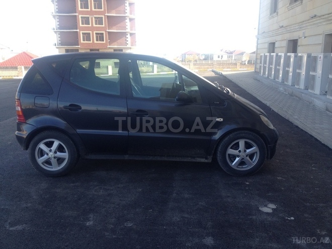 Mercedes A 140 1998, 135,000 km - 1.4 l - Quba