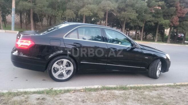 Mercedes E 220 2011, 180,000 km - 2.2 l - Bakı