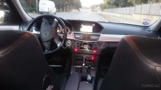 Mercedes E 220 2011, 180,000 km - 2.2 l - Bakı