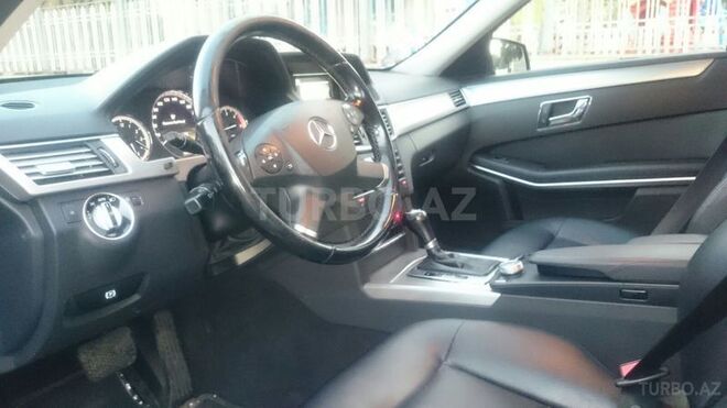 Mercedes E 220 2011, 180,000 km - 2.2 l - Bakı