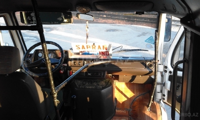 Mercedes 208 D 1994, 250,000 km - 2.3 л - Siyəzən