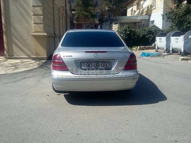 Mercedes E 220 2002, 227,215 km - 2.2 l - Bakı