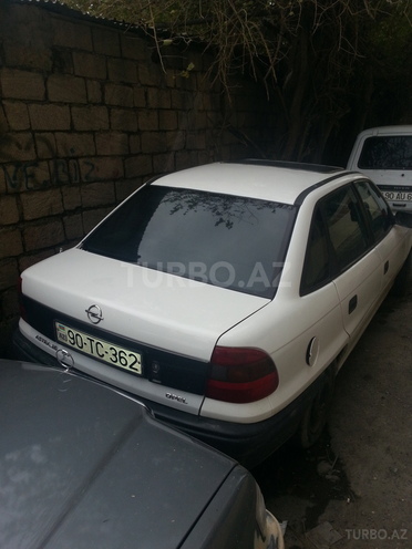 Opel Astra 1996, 180,000 km - 0.2 l - Bakı