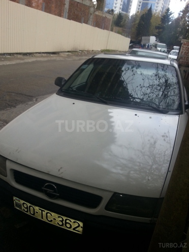 Opel Astra 1996, 180,000 km - 0.2 l - Bakı