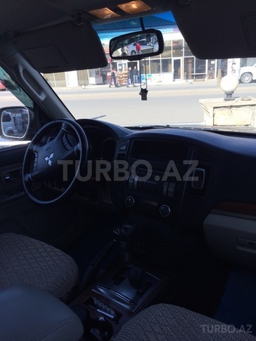 Mitsubishi Pajero 2007, 145,600 km - 3.0 l - Quba