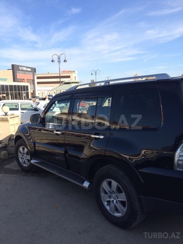 Mitsubishi Pajero 2007, 145,600 km - 3.0 l - Quba