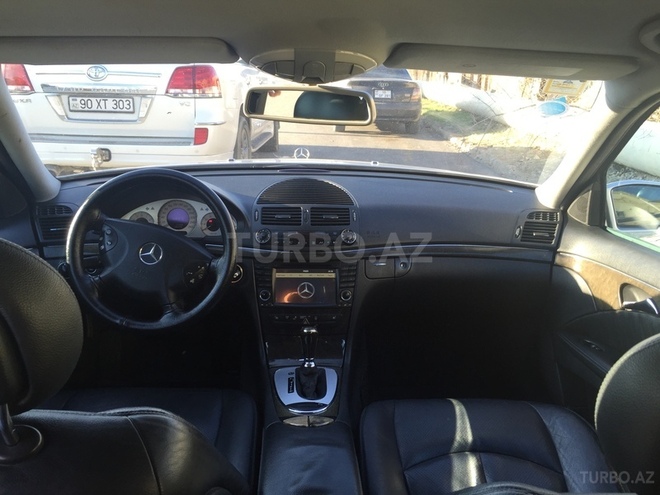 Mercedes E 240 2002, 215,000 km - 2.6 l - Siyəzən