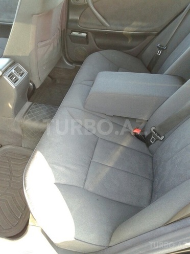 Mercedes E 220 2002, 193,000 km - 2.2 l - Bakı