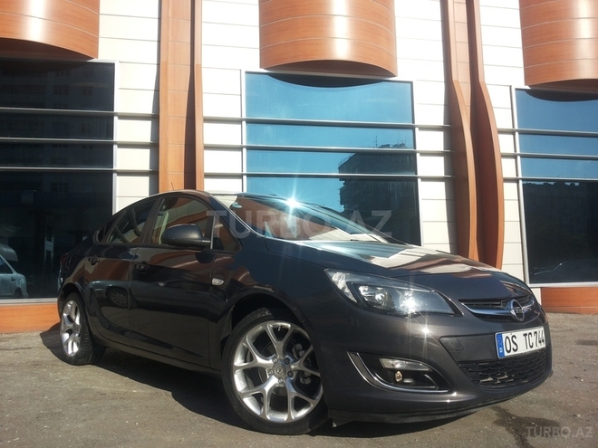 Opel Astra 2013, 66,000 km - 1.4 l - Bakı