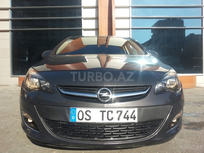 Opel Astra 2013, 66,000 km - 1.4 l - Bakı