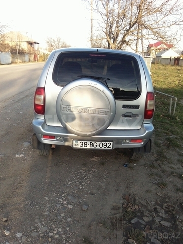 Chevrolet Niva 2005, 240,000 km - 1.7 l - Qusar