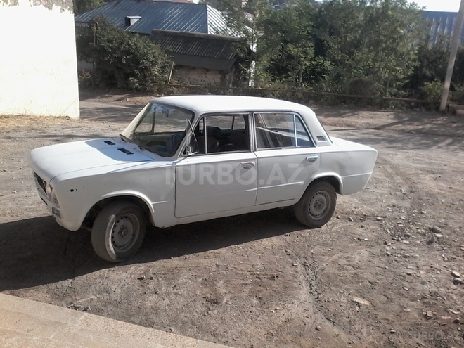 LADA (VAZ) 2106 1988, 200,000 km - 1.7 l - Lerik