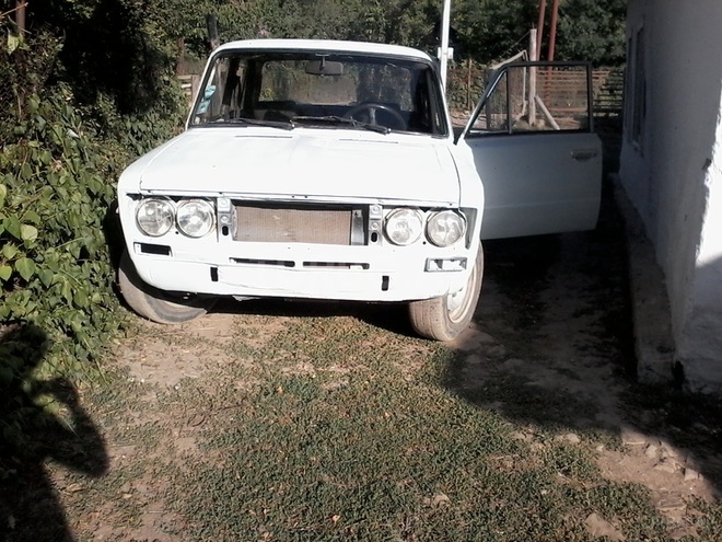LADA (VAZ) 2106 1988, 200,000 km - 1.7 l - Lerik