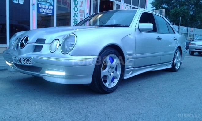 Mercedes E 240 1997, 200,000 km - 2.4 l - Bərdə