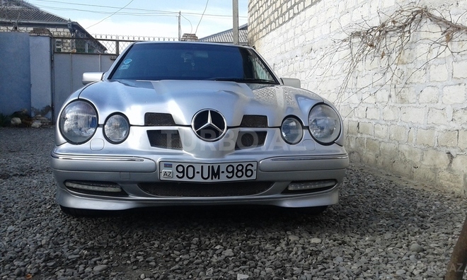 Mercedes E 240 1997, 200,000 km - 2.4 l - Bərdə