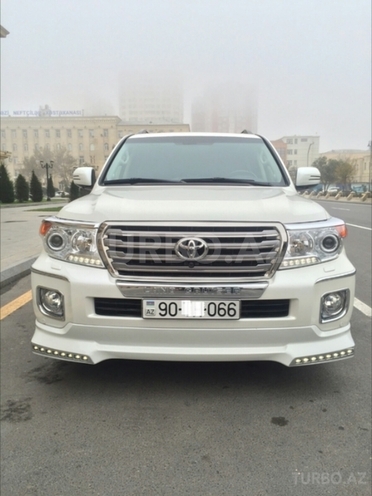 Toyota Land Cruiser 2014, 31,000 km - 4.6 l - Bakı