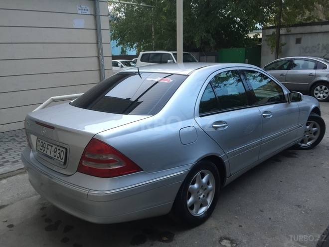 Mercedes C 200 2001, 165,000 km - 2.0 l - Bakı
