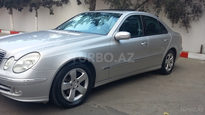 Mercedes E 240 2004, 144,000 km - 2.6 l - Bakı