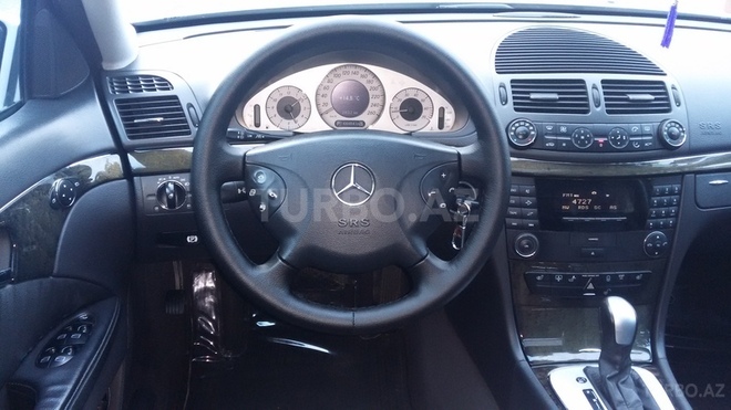 Mercedes E 240 2004, 144,000 km - 2.6 l - Bakı
