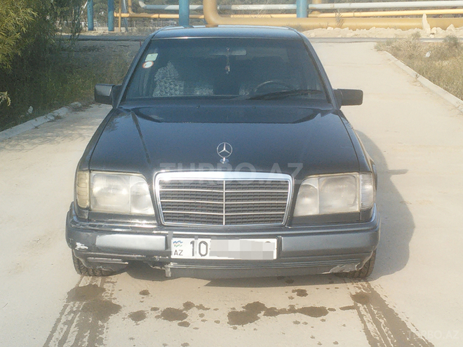 Mercedes E 250 1994, 320,000 km - 2.5 l - Bakı