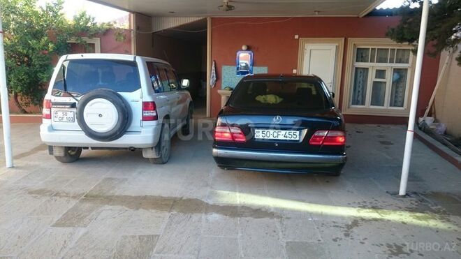 Mercedes E 200 2000, 220,000 km - 2.0 l - Bakı