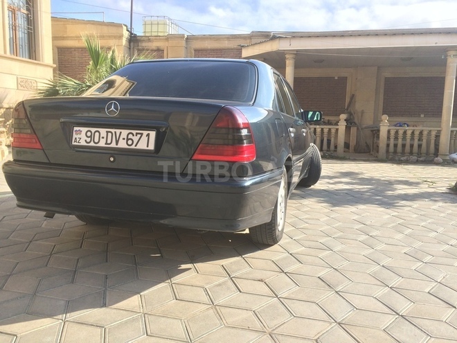 Mercedes C 220 1999, 200,000 km - 1.8 l - Bakı