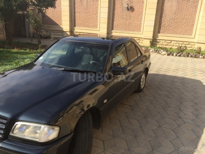Mercedes C 220 1999, 200,000 km - 1.8 l - Bakı